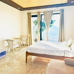 Glamping Heights Resort